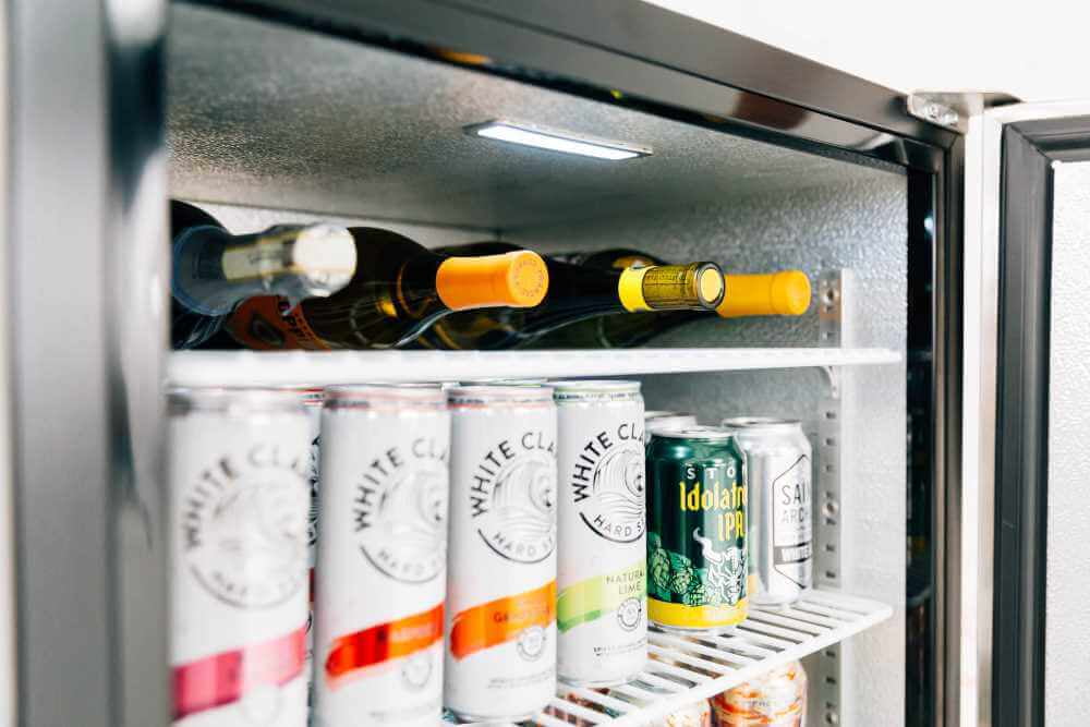 5.3c Outdoor Rated Fridge Right to Left Opening