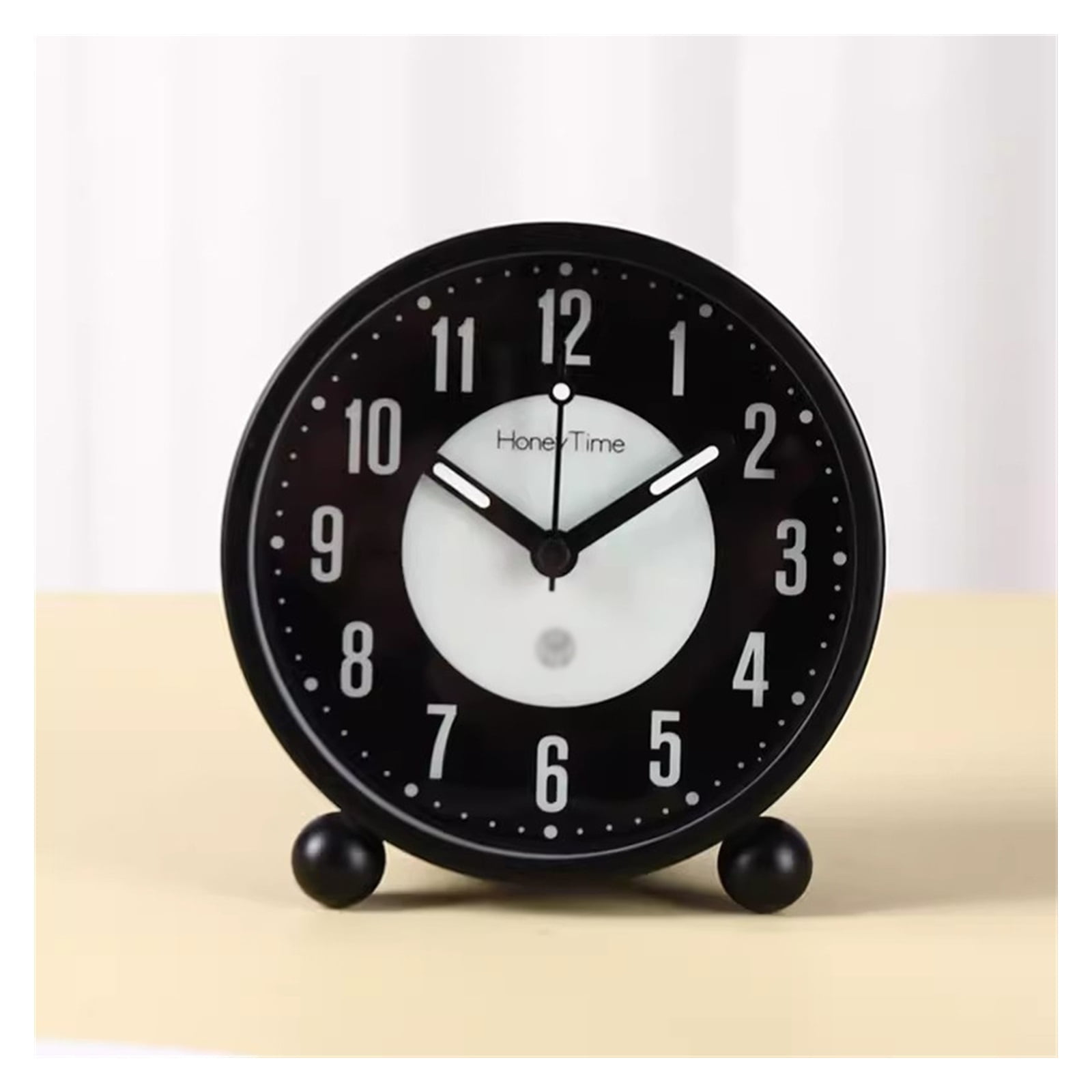 Super Loud Rechargeable Luminous Alarm Clock, 4 Round Silent Analog Table Clock Non-Ticking, Desk Clock for Bedroom, Bedside Table
