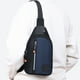 thumbnail image 4 of Bolso bandolera pequeño tipo bandolera para el pecho, bandolera de hombro, bandolera de viaje para hombres, mujeres y niños, con orificio para auriculares, bandolera Oxford., 4 of 6