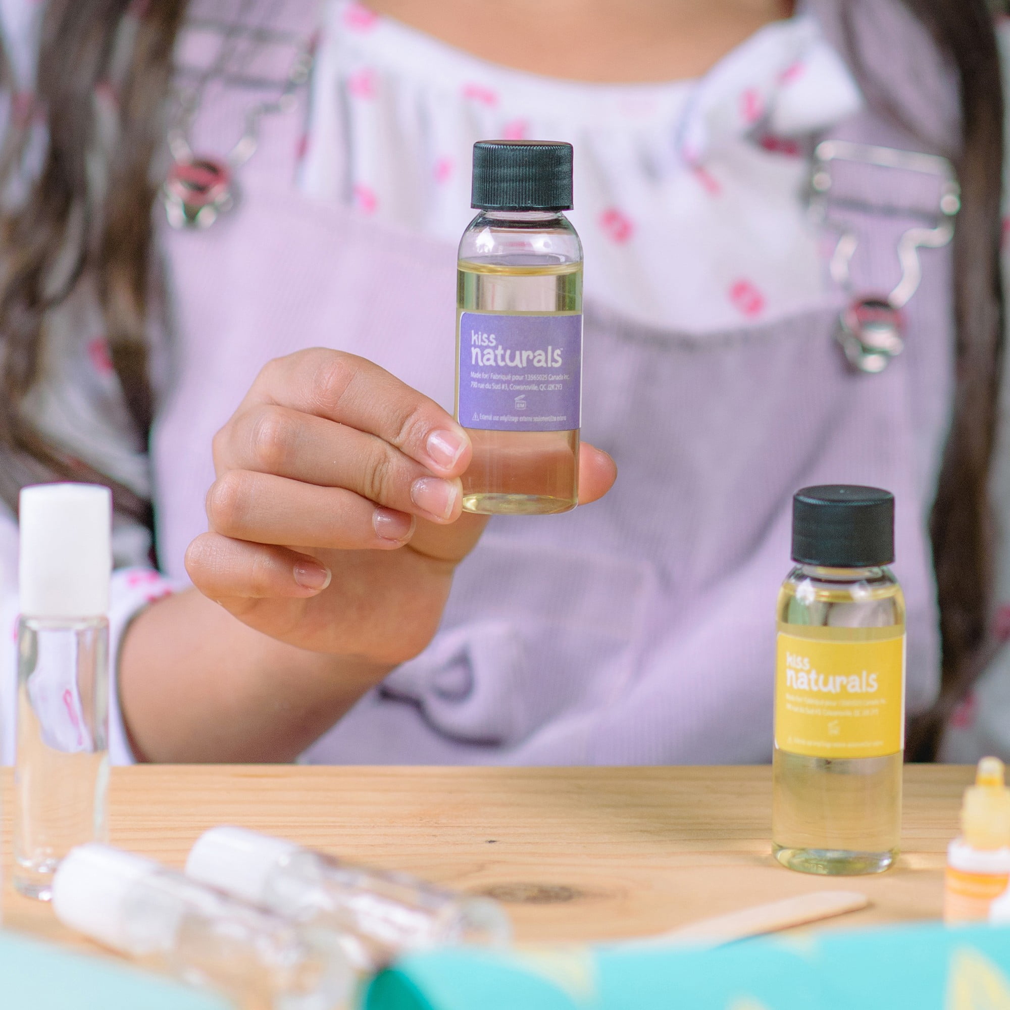 Kiss Naturals: Lava Lip Gloss Kit - Make 6 Glosses, DIY Kids Beauty Craft Kit, Organic Ingredients, Essential Oils, 2 Natural Flavors, STEM Ages 6+