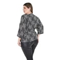 thumbnail image 3 of Blusa cruzado con cinto Roman Fashion /Tallas Extras, 1684 (Negro) negro 40, 3 of 5