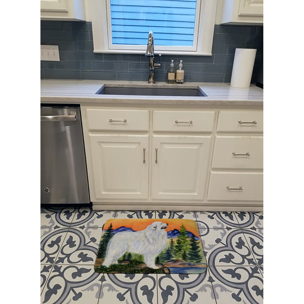 Carolines Treasures SS8183RUG Great Pyrenees Machine Washable Memory Foam Mat 19 X 27" multicolor