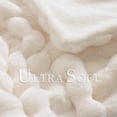thumbnail image 3 of Manta de piel sintética BENVWE para sofá cama 160 x 200 cm, color crema, 3 of 9