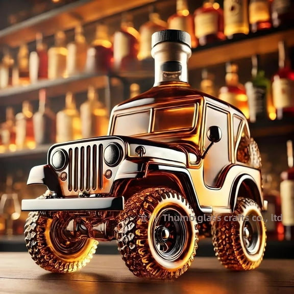 Jeep Wrangler Whiskey Decanter, 450ml Borosilicate Glass Liquor Bottle with Wood Base & Stopper, Unique Off-Road Car Themed Spirit Decanter for Bourbon Scotch, Creative Home Bar Decor Gift for Men