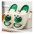 thumbnail image 2 of Pantuflas Casa Lindas Y Suaves Frog  verde/blanco 38-39(Fit 37-38), 2 of 5