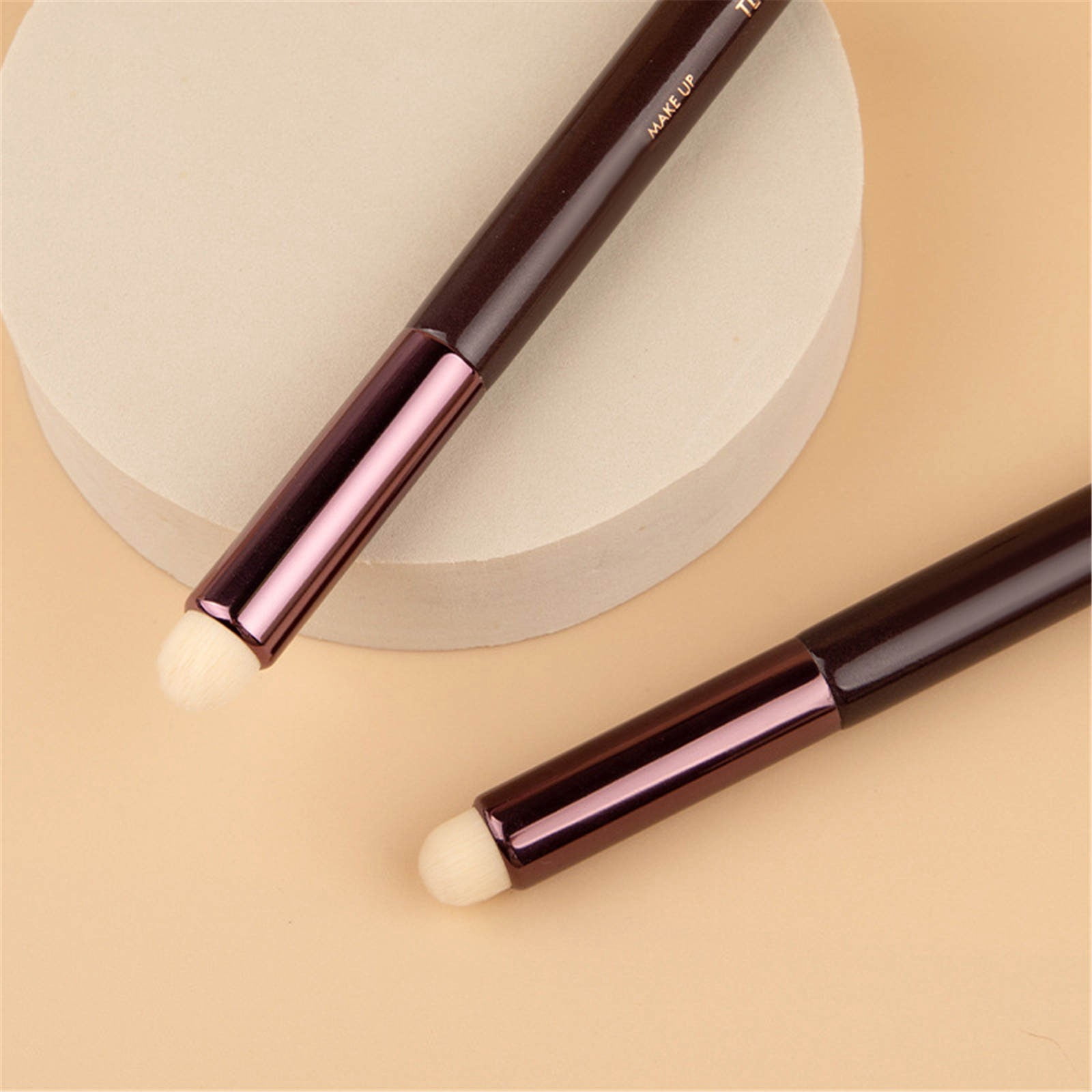 Hair Curl Rose Lipstick Packaging Highlight Stick Wet And Wild Highlighter Petals Star Makeup Concealer Brush under Eye Liner Brush Makeup Angle Brushes Makeup Brush Cup Travel en Girls Purse Boar