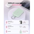 thumbnail image 3 of Cargador portátil RORRY CharmGo de 5000 mAh con llavero, verde, 3 of 7