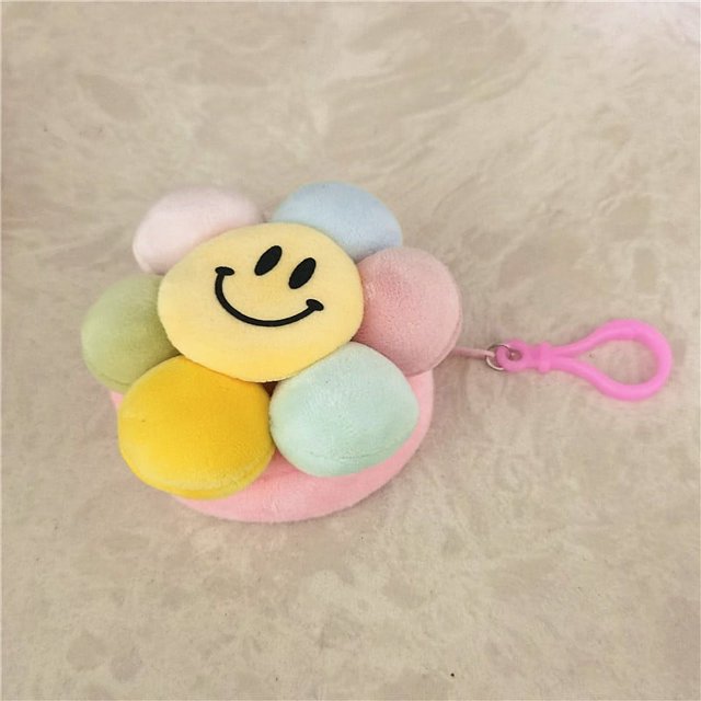 Lindo colgante de peluche de girasol con forma de sonrisa de color caramelo, monedero creativo con forma de corazón para niña, bolso escolar con flores, regalos colgantes