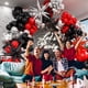 thumbnail image 4 of Kit de arco de globos Anjerlfu rojo y negro con 3 globos en forma de estrella, 4 of 7