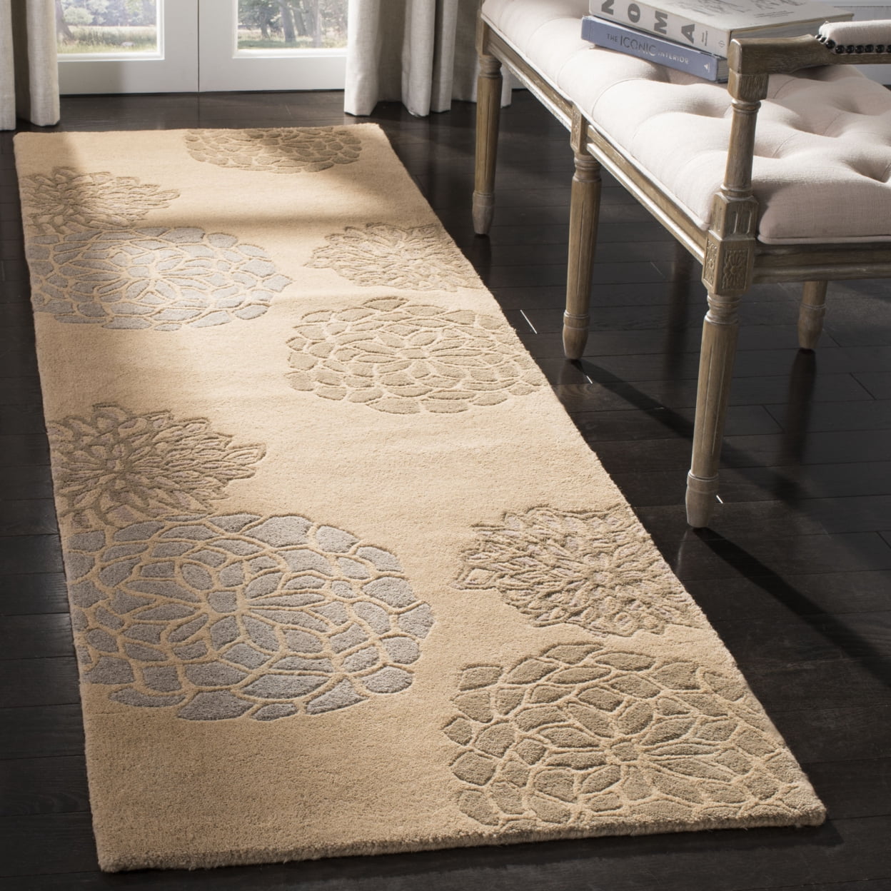 SAFAVIEH Soho Brisbane Floral Wool Runner Rug, Beige/Multi, 2'6" x 8'
