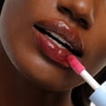 thumbnail image 3 of Aceite Labial Sugar Treat Berry 4 ml, 3 of 7