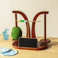 thumbnail image 1 of Soporte magnético Baffect de madera para hilo con soporte en forma de T y soporte para teléfono, 1 of 7