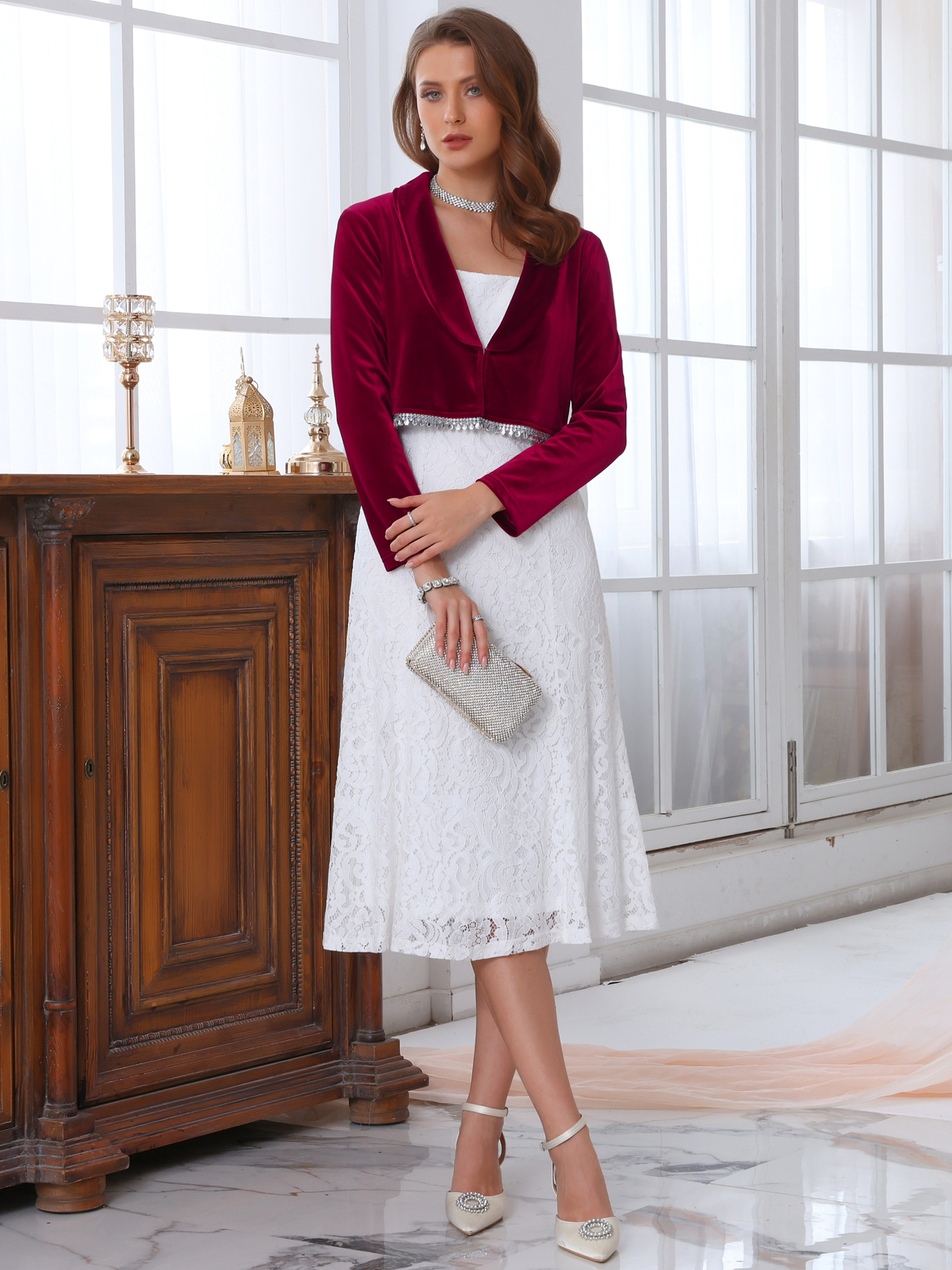 DARING DIVA Women's Elegant Velvet Shrug With Sparkle Trim M Burgundy