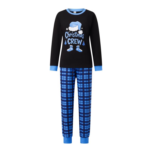 Conjunto de pijamas navideños familiares a juego con estampado de cuadros y letras. Pijamas de vacaciones para papá, mamá y niños.
