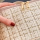 thumbnail image 2 of Hecha de lona y hardware de primera calidad, la bolsa de cosméticos es duradera, confiable, resistente al desgaste y tiene una larga vida útil., 2 of 10