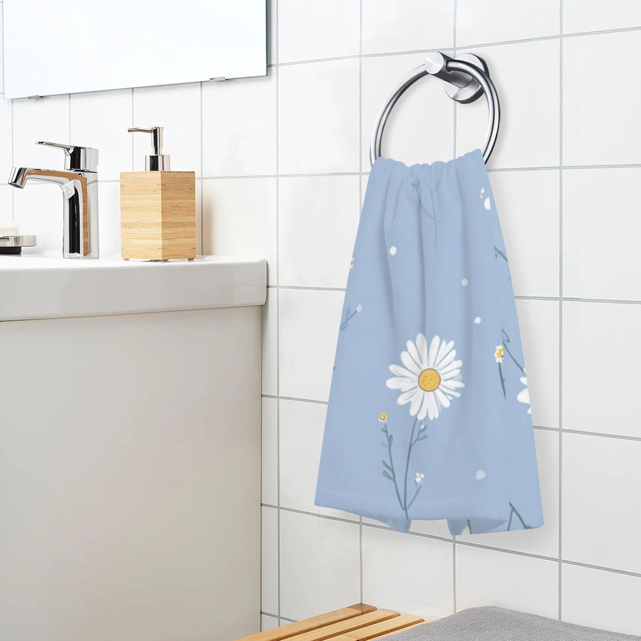 2-Pack Soft 100% Cotton & Highly Absorbent Bath Towel 2 Defferent Pattern Designs Flat Color Retro Flower Daisies on A Blue Background