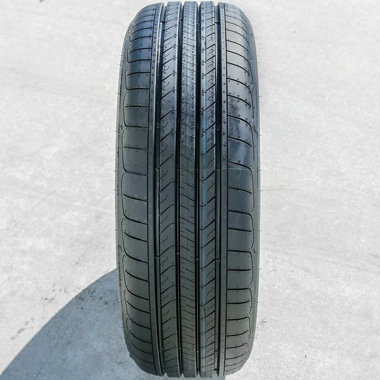 Goodyear Assurance Triplemax 2 215/60R17 96H All-Season Tire Goodyear Assurance Triplemax 2 215/60R17 96H All-Season Tire