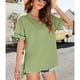 thumbnail image 5 of Camiseta de manga corta verde oliva para mujer para la oficina, citas y estilo diario, camiseta de verano con escote en V dividido, 5 of 8
