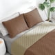 thumbnail image 2 of Juego de edredón reversible Easy-Going para cama matrimonial/reina con 2 fundas de almohada, 2 of 8