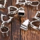 thumbnail image 4 of 125 moldes de silicona para joyería para manualidades con resina | Kit para hacer colgantes con taladro y herramientas | Formas de estrella, corazón y flor para pendientes, collares y pulseras, 4 of 5