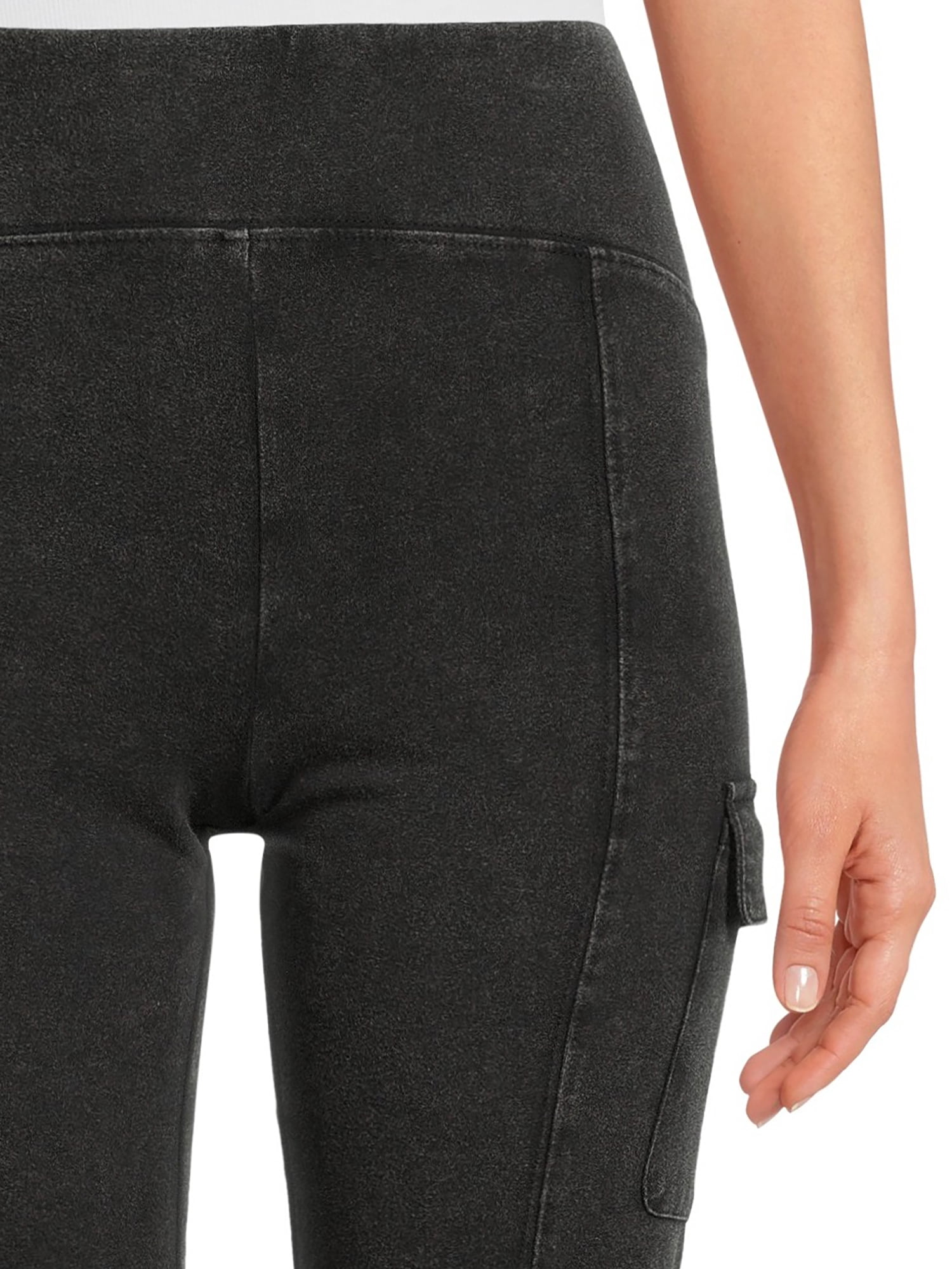 No Boundaries Juniors and Juniors Plus Washed Cargo Flare Pants, 31” Inseam, Sizes XS-4X