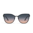 thumbnail image 1 of Lentes de Sol QUAY In Pursuit Gran Tamaño Ojo de Gato Negro/Humo, 1 of 5