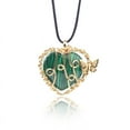 thumbnail image 1 of Zhuge Colgante de collar, hecho a mano, con un colgante de mariposa con forma de árbol de la vida envuelto en seda. Collar de piedra de cristal natural en forma de corazón (verde oscuro), 1 of 5