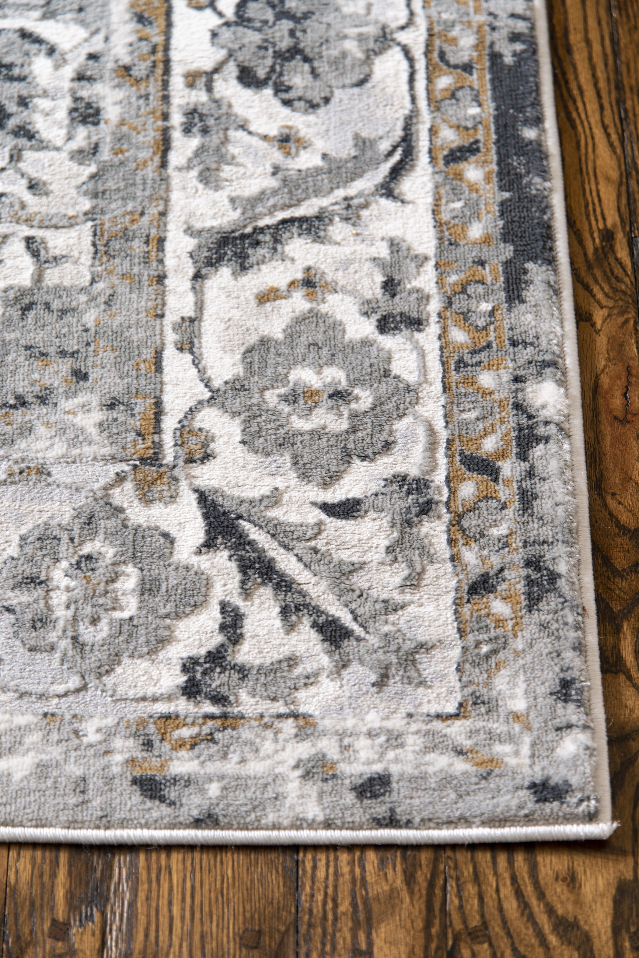 United Weavers Evolution Anura Transitional Medallion Accent rug, Cream, 1'11" x 3'