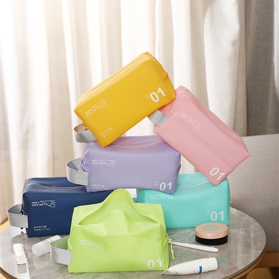 Waterproof Toiletry Bag for Travel and Gym – Clear PVC Wash Bag with Zipper, Lightweight Makeup and Shaving Organizer for Swimming, Business Trips, Carry On and Overnight Use