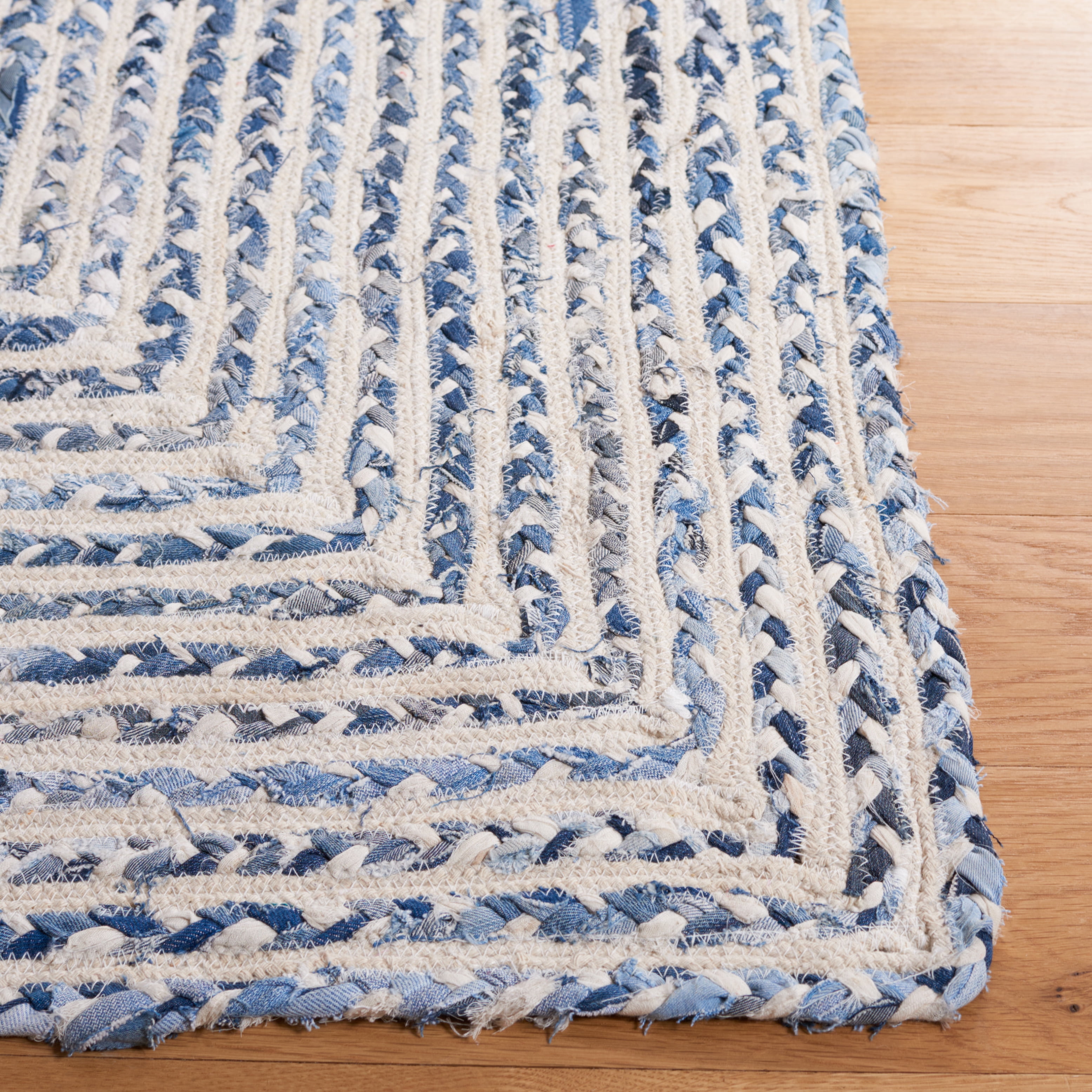 SAFAVIEH Braided Anabella Bordered Cotton Reversible Area Rug, Blue/Ivory, 9' x 12'