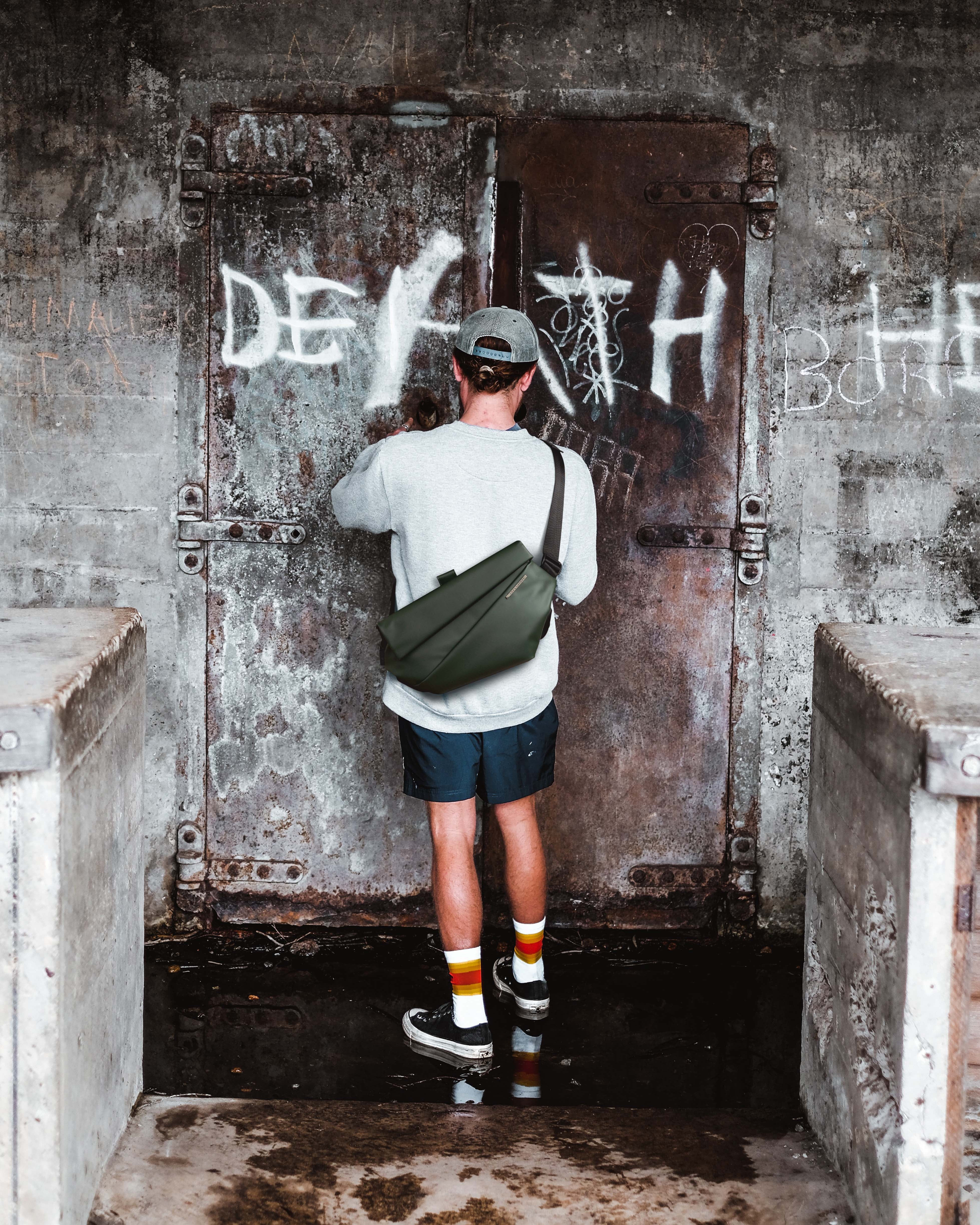 NIID R1 sling bag black label ブラック NIID R1 Radiant Urban Sling