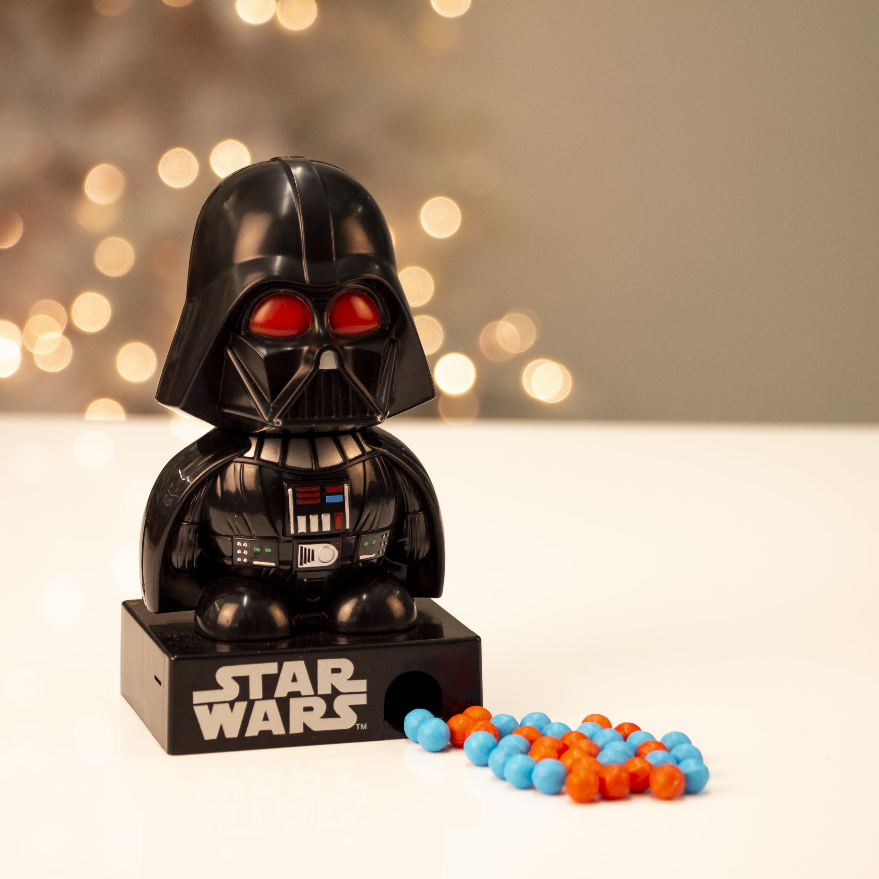 Star Wars Darth Vader Candy Dispenser - 0.37 oz - Walmart.com