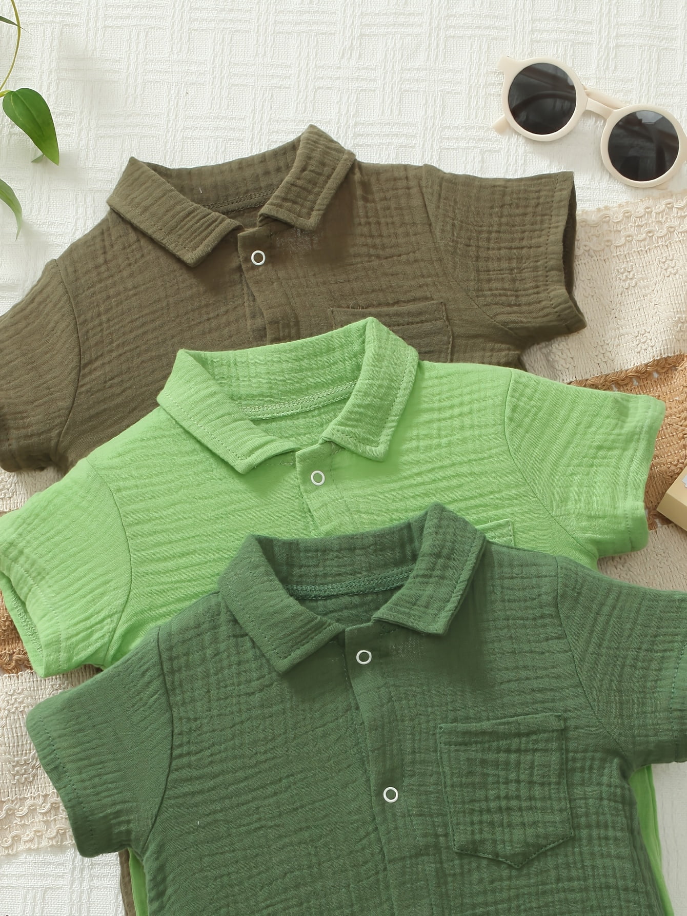 3pcs Baby Comfortable Breathable Muslin Onesie - Casual Solid Color, Short Sleeve Small Turnover Collar, Easy-Care Summer Romper, Unisex Clothing, Suitable for Outdoor Wear, Perfect for Outdoor