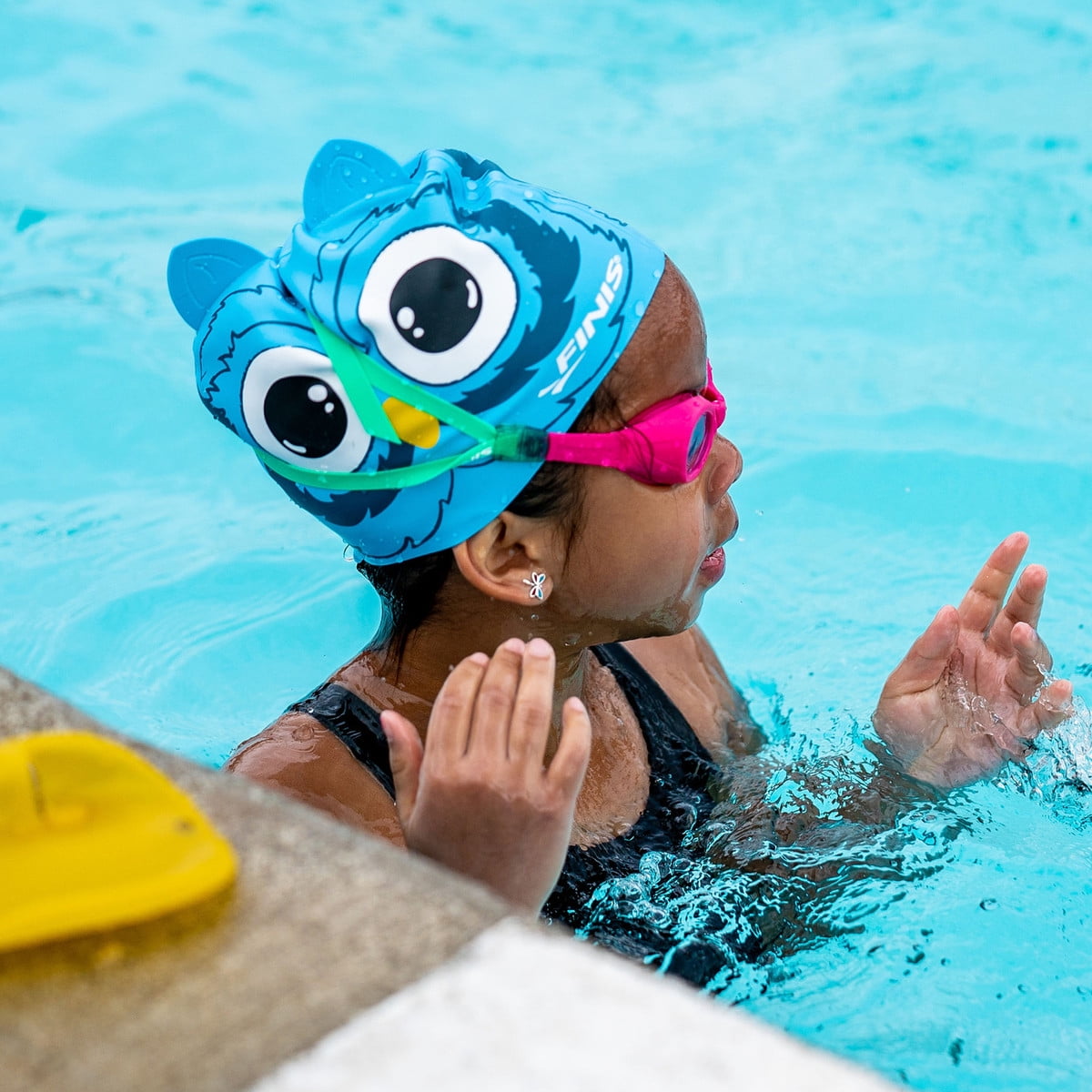FINIS Animal Heads - Fun Swim Cap for Kids Ages 3 and Up - 100% Silicone Swim Cap with a Rippled Edge for a Comfortable, Watertight Fit - High-Quality Swimming Pool Accessories - Owl