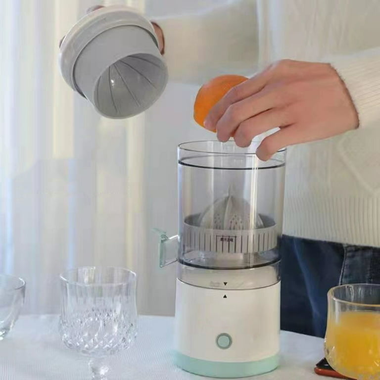 AceMonster Electric Juicer Rechargeable - Citrus Juicer Machines with USB  and Cleaning Brush Portable Juicer for Orange, Lemon, Grapefruit 