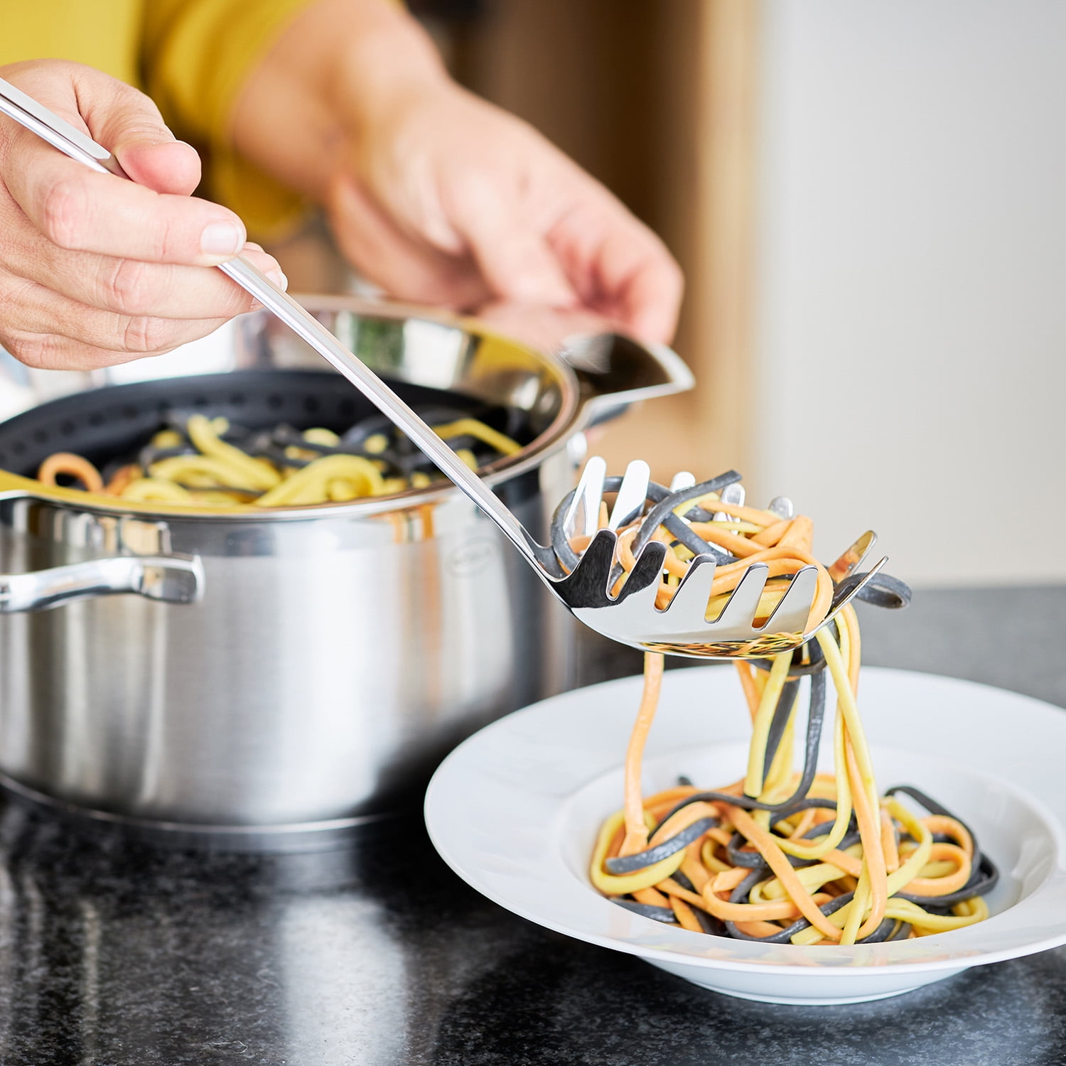 802b9716-3503-4000-9221-