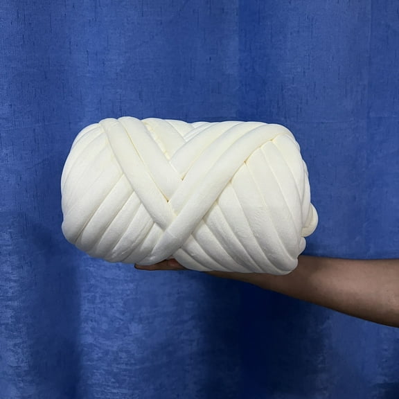 XmhyTop 250G Chunky Yarn for Arm Knitting Crochet Making Blanket, Soft Extra Cotton Washable Tube Bulky Giant Yarn for Weave Craft Crochet, DIY Sofa Bed Blanket Pillow Pet Bed，White