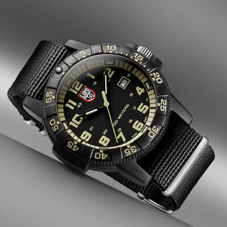 Luminox Men's 44 mm Leatherback Sea Turtle Giant Carbonox Watch XS