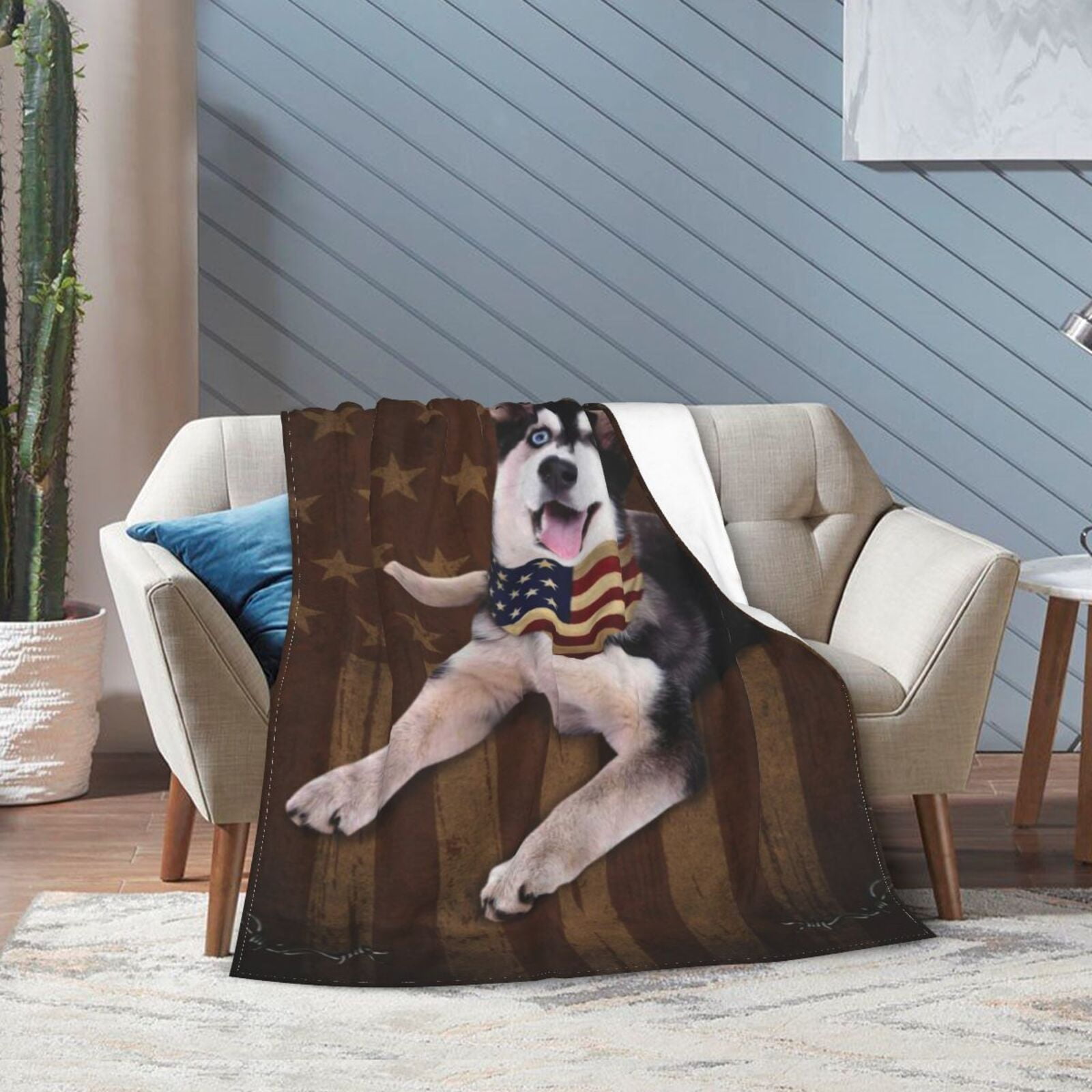 Wijzvio Siberian Husky Dog With Vintage American Flag Throw Blanket Soft Fuzzy Fleece Blanket For Couch Bed Living Room Decoration 60"X50"