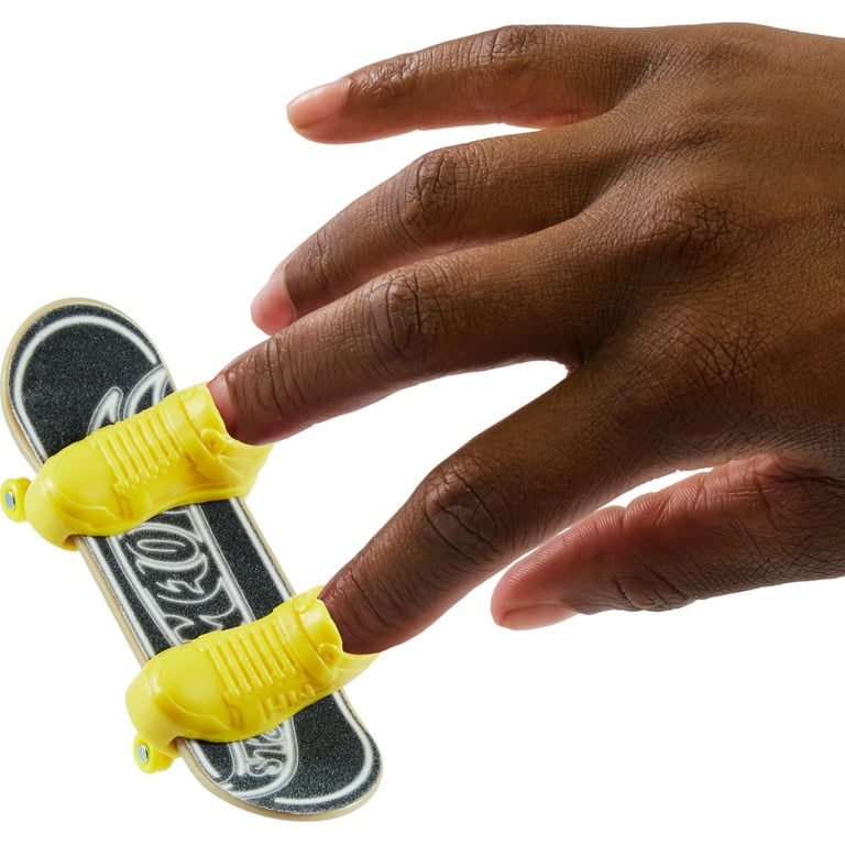Hot Wheels Skate Tony Hawk Fingerboard Skate Shoes Toy for Kids