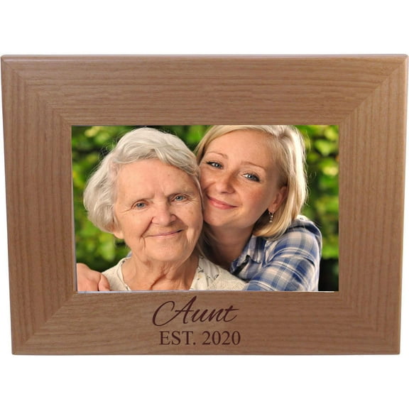 Aunt Established Est. 2020 Engraved Alder Wood Picture Frame