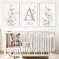 thumbnail image 2 of Póster de decoración de guardería con nombre personalizado y flores silvestres, cuadro en lienzo con flores rosas, arte de pared para dormitorio de niña, decoración del hogar, 2 of 5