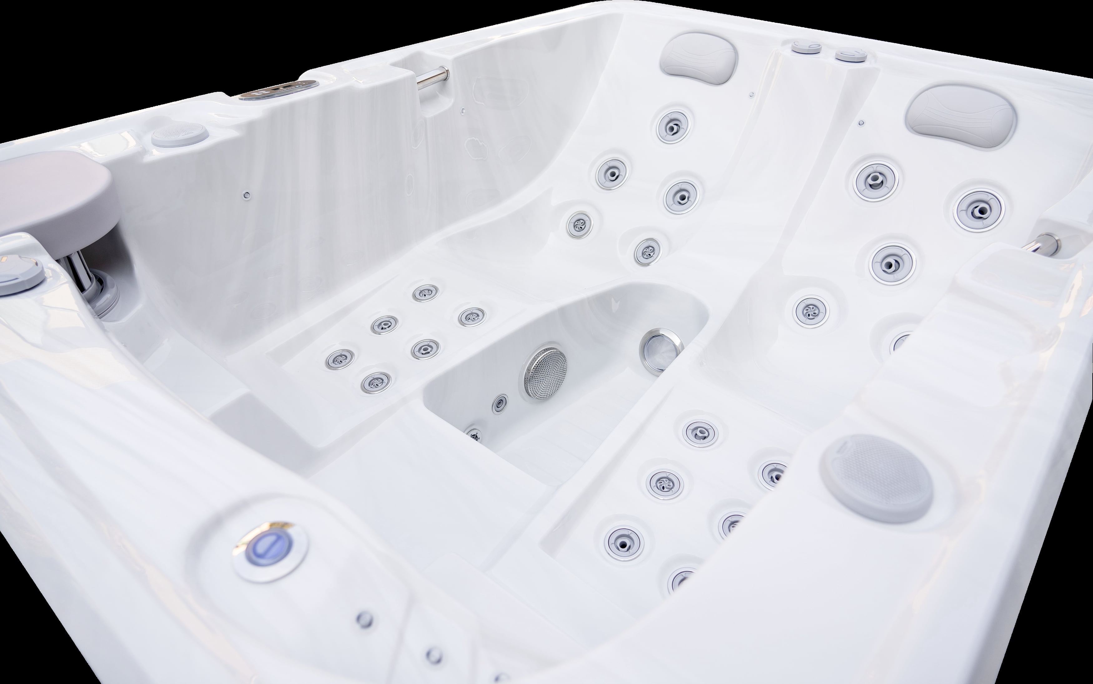 Luxury Spas Largo 3-Person Spa