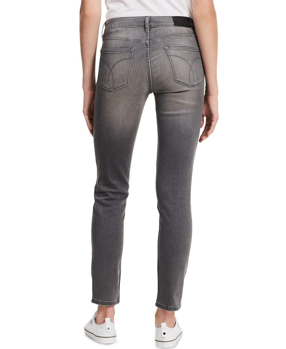 calvin klein ultimate skinny jeans 8x32