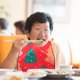 thumbnail image 4 of babero impermeable para adultos y ancianos. Ideal para la hora de comer., 4 of 6