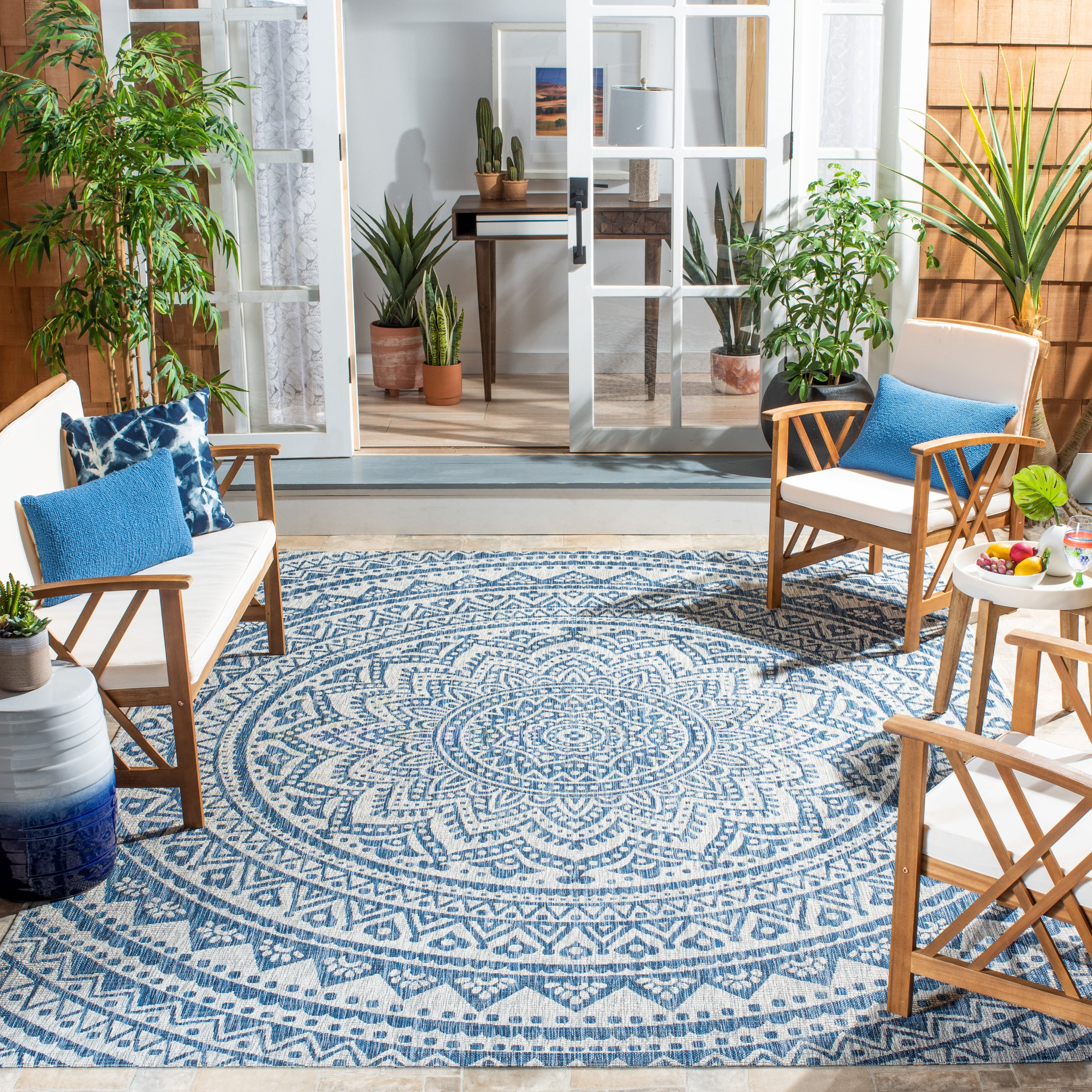 SAFAVIEH Courtyard Josiah Floral Medallion Indoor/Outdoor Area Rug, Light Grey/Blue, 9' x 12'