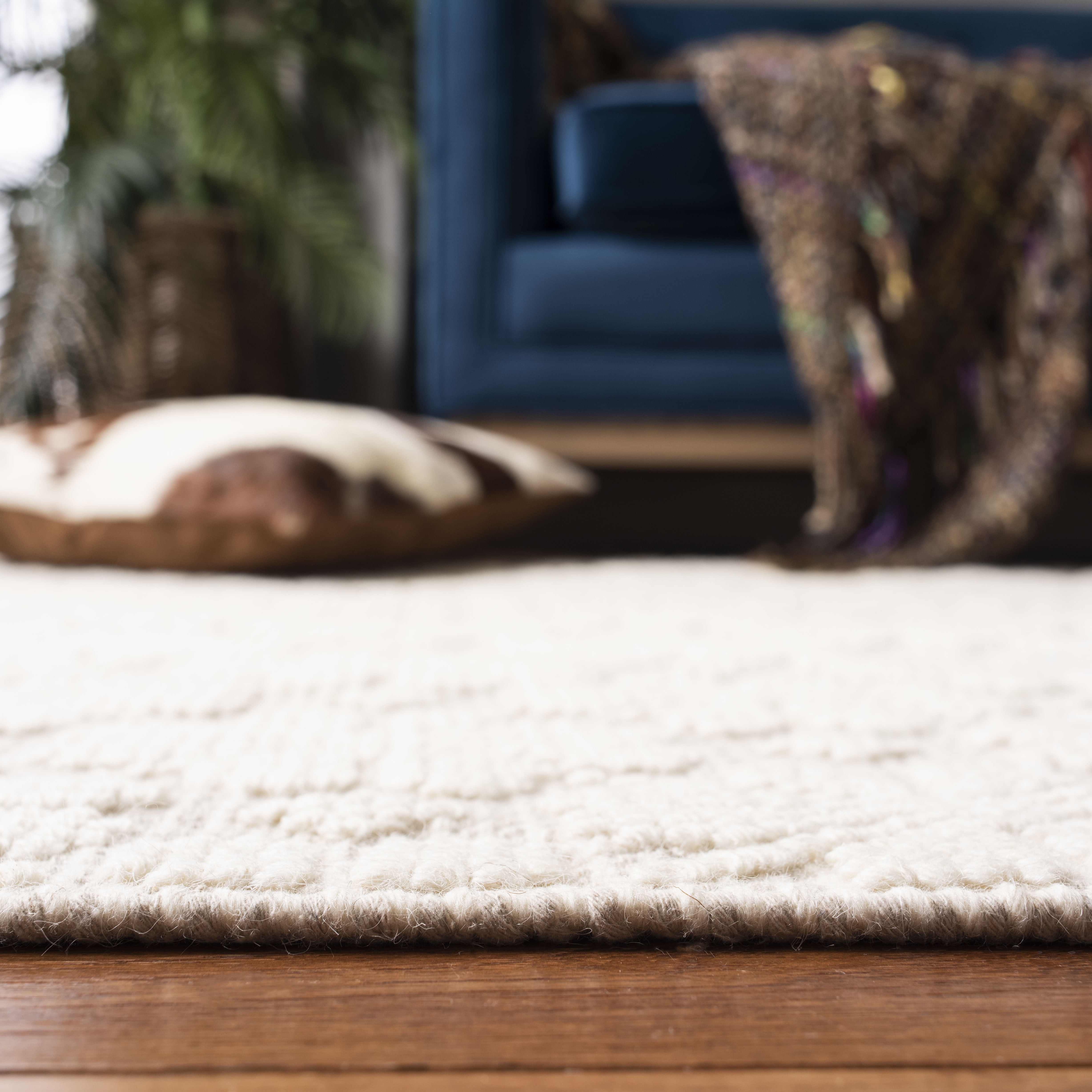 SAFAVIEH Vermont Orval Geometric Floral Wool Runner Rug, Ivory, 2'3" x 6'