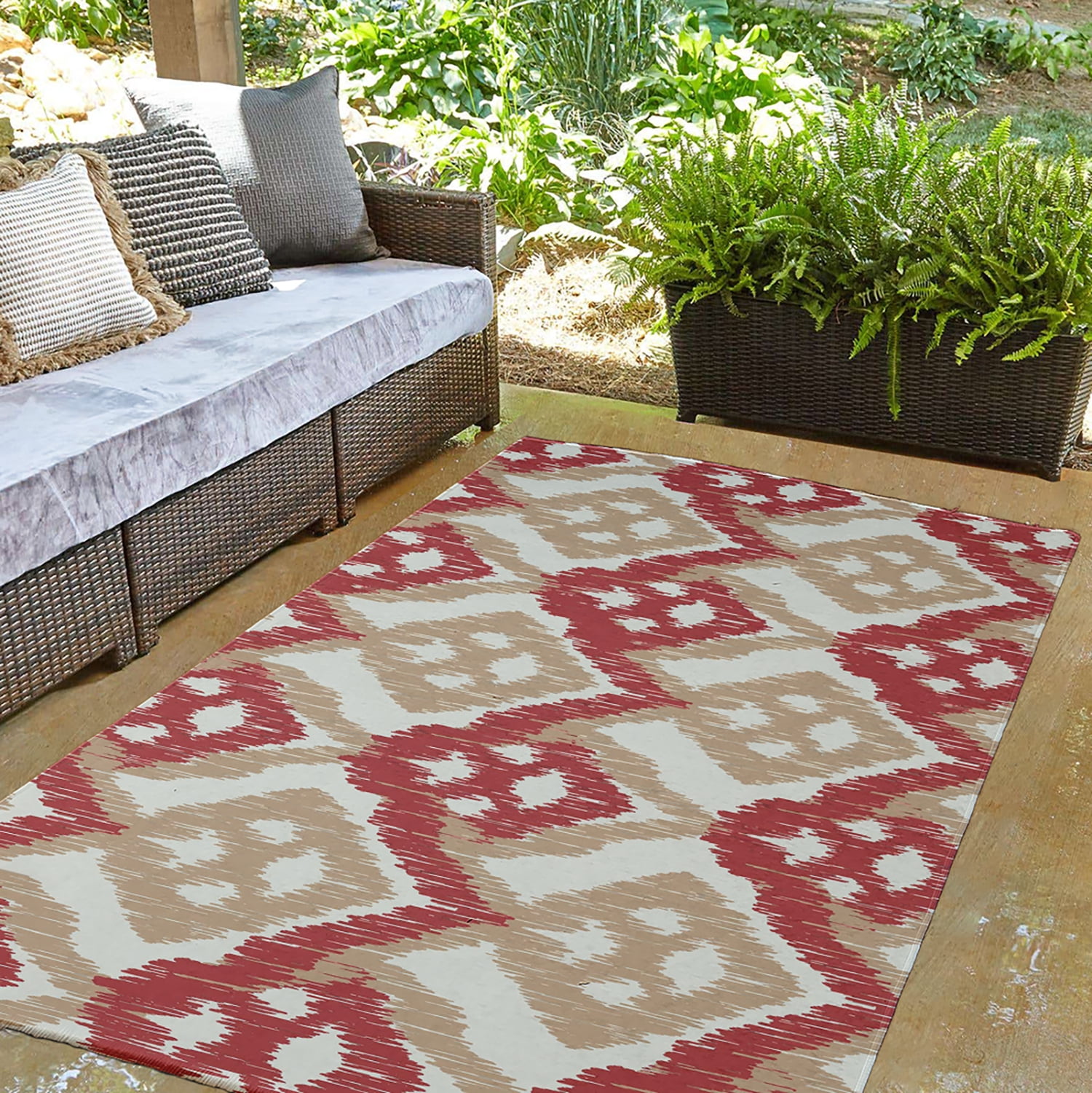 Simply Daisy 3' x 5' Ligonberry Red Hipster Spring Chenille Indoor/Outdoor Rug
