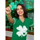 thumbnail image 2 of Camiseta ALIREVERIE para mujer, Día de San Patricio, cuello en V, trébol verde, 2 of 7