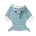 thumbnail image 2 of Bata de tiburón azul, azul, 2-3 años Mamá se enamorará de este fantástico gancho para bata inspirado en el mar después de un refrescante baño para el bebé, 2 of 5